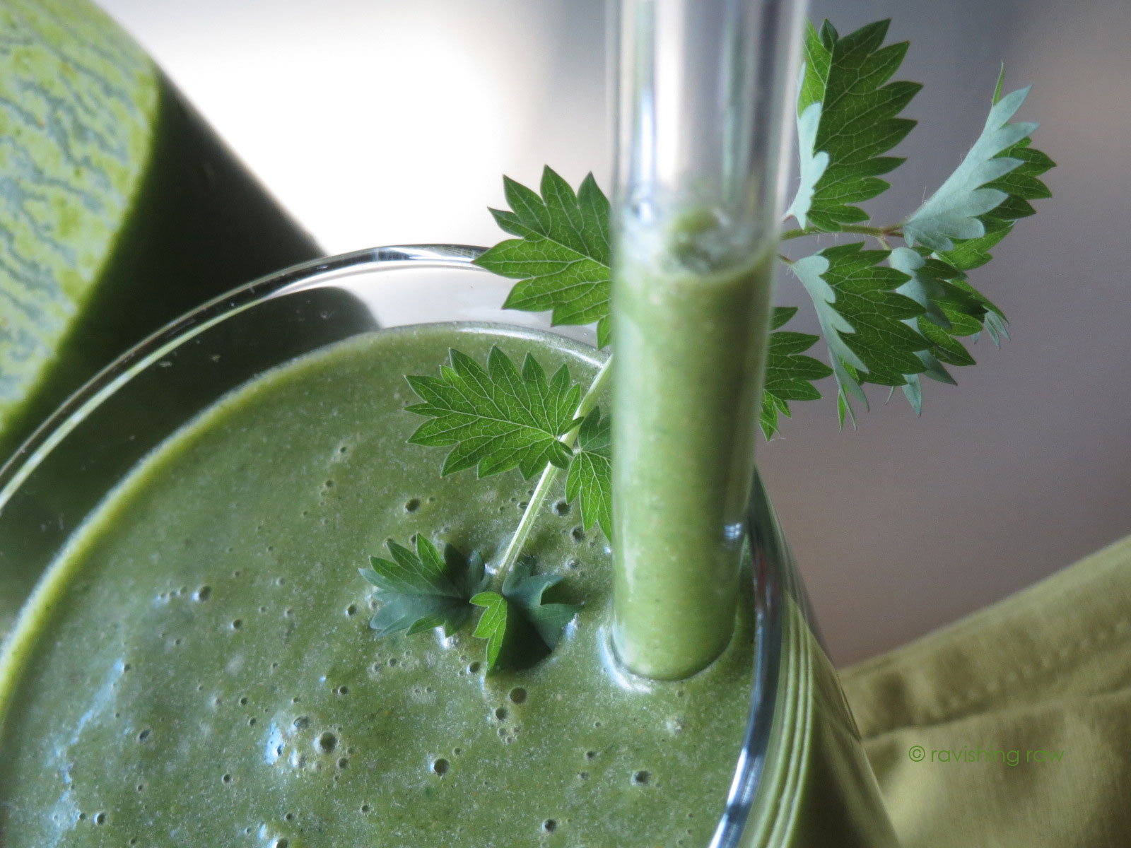 start your day green: yummy smoothie